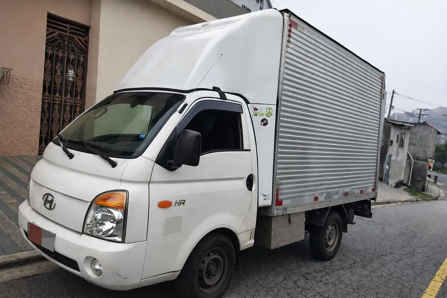 Caminhão Hyundai HR da WVA Transportes